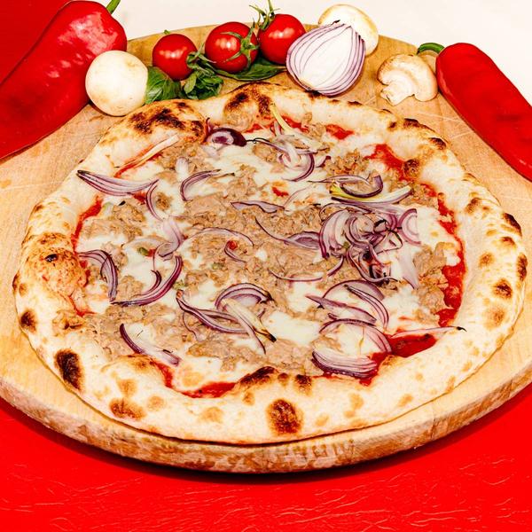 Pizza con Tonno 